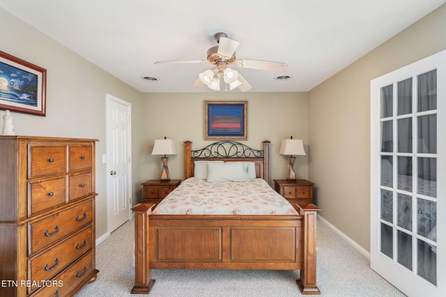 551 Deerwood Lane, Lafollette, TN 37766