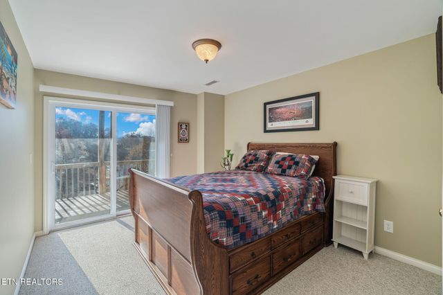 551 Deerwood Lane, Lafollette, TN 37766