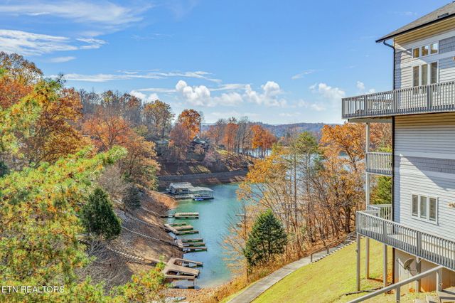 551 Deerwood Lane, Lafollette, TN 37766