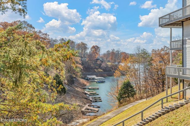 551 Deerwood Lane, Lafollette, TN 37766