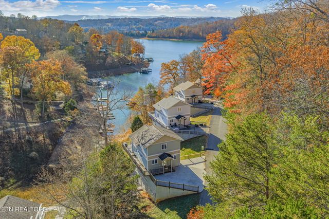 551 Deerwood Lane, Lafollette, TN 37766