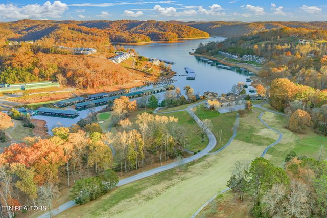 551 Deerwood Lane, Lafollette, TN 37766