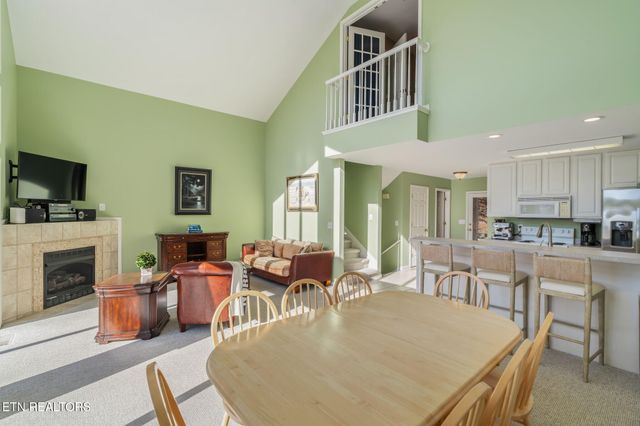 551 Deerwood Lane, Lafollette, TN 37766