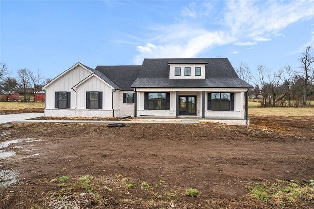 124 Maple Lawn Circle, Nicholasville, KY 40356