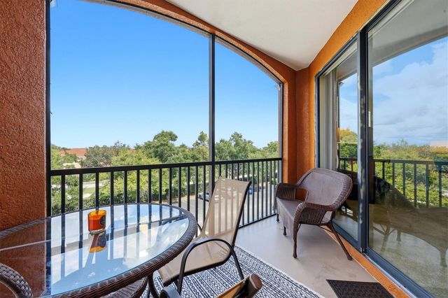 8325 38TH STREET CIRCLE E 307, Sarasota, FL 34243