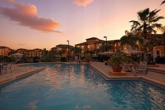 8325 38TH STREET CIRCLE E 307, Sarasota, FL 34243