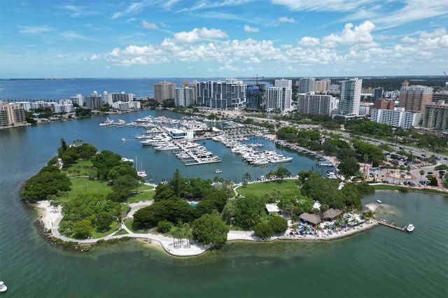 8325 38TH STREET CIRCLE E 307, Sarasota, FL 34243