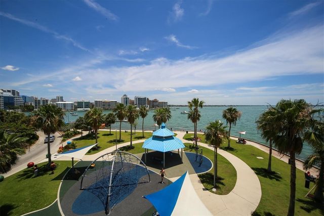 8325 38TH STREET CIRCLE E 307, Sarasota, FL 34243