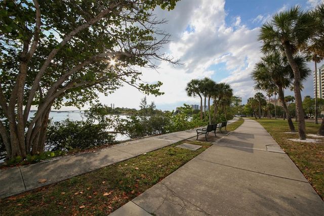8325 38TH STREET CIRCLE E 307, Sarasota, FL 34243