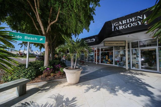 8325 38TH STREET CIRCLE E 307, Sarasota, FL 34243
