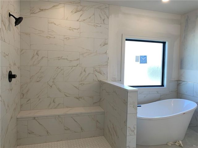 10515 N Liberty Street, Kansas City, MO 64155