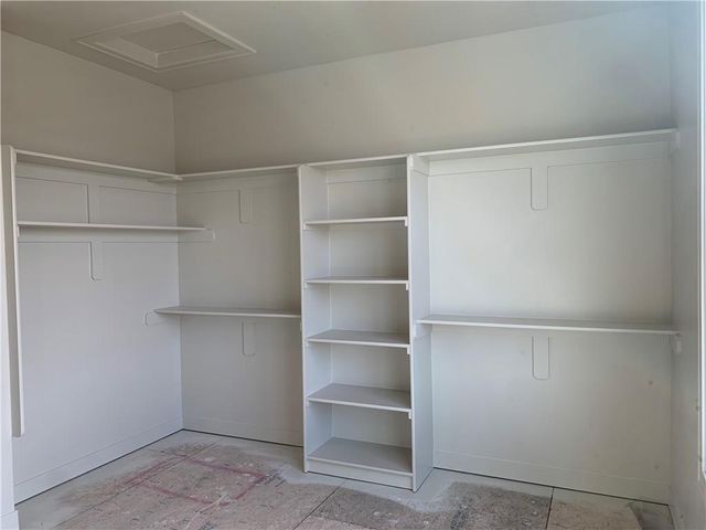 10515 N Liberty Street, Kansas City, MO 64155