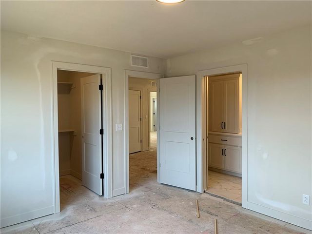 10515 N Liberty Street, Kansas City, MO 64155