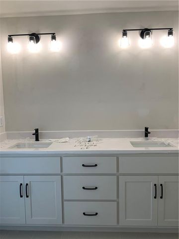 10515 N Liberty Street, Kansas City, MO 64155