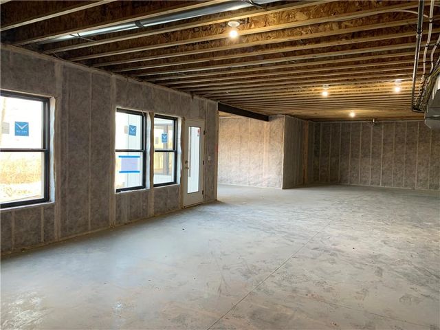 10515 N Liberty Street, Kansas City, MO 64155