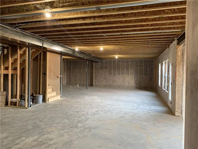 10515 N Liberty Street, Kansas City, MO 64155