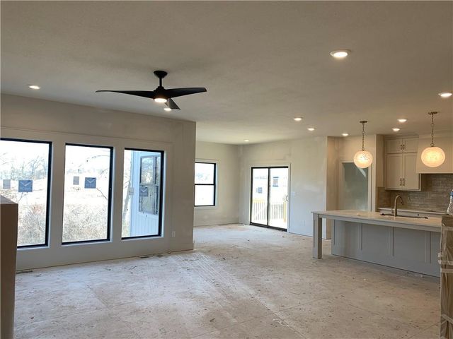 10515 N Liberty Street, Kansas City, MO 64155