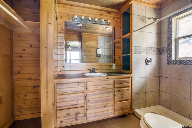 3304 VZ County Road 1712, Grand Saline, TX 75140