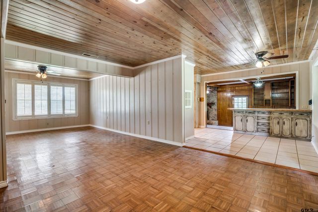 3304 VZ County Road 1712, Grand Saline, TX 75140
