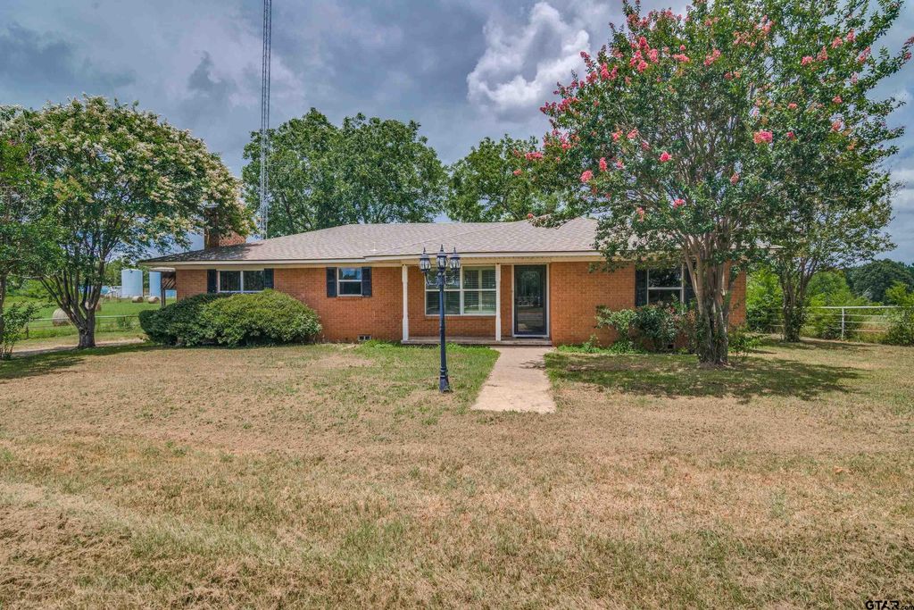 3304 VZ County Road 1712, Grand Saline, TX 75140