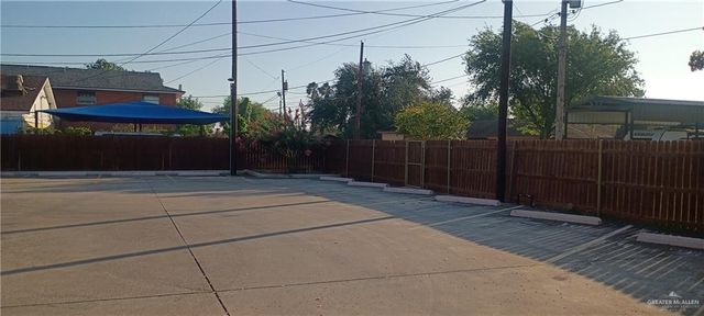 619 S Veterans Boulevard S, San Juan, TX 78589