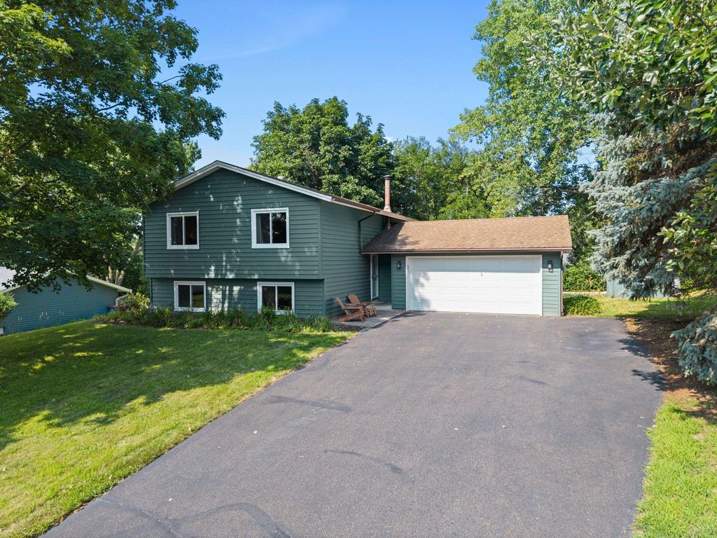 12335 Oxbow Drive, Eden Prairie, MN 55347 — photo 2