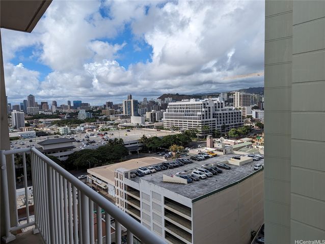 750 Amana Street 1504, Honolulu, HI 96814