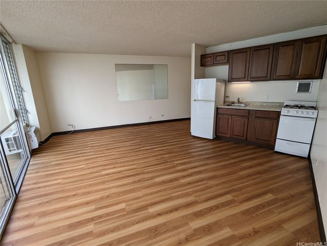 750 Amana Street 1504, Honolulu, HI 96814