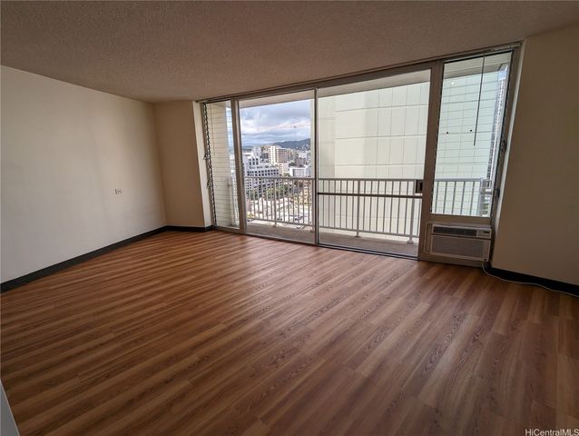 750 Amana Street 1504, Honolulu, HI 96814