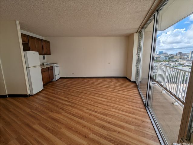 750 Amana Street 1504, Honolulu, HI 96814