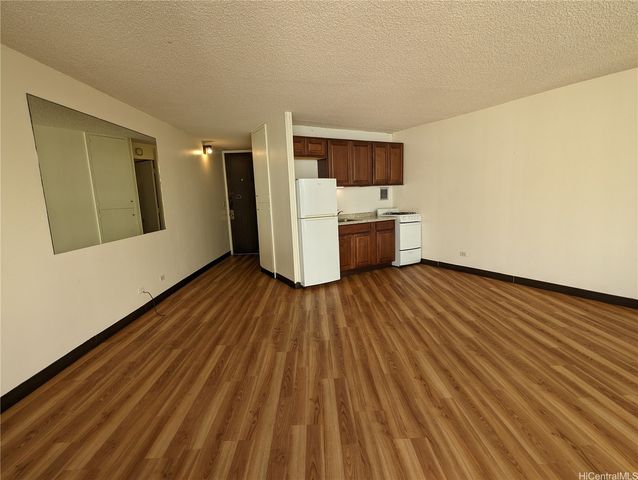 750 Amana Street 1504, Honolulu, HI 96814