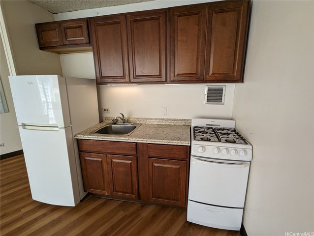 750 Amana Street 1504, Honolulu, HI 96814