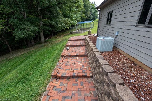 3605 NC 268, Siloam, NC 27047