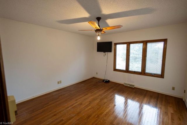 3605 NC 268, Siloam, NC 27047