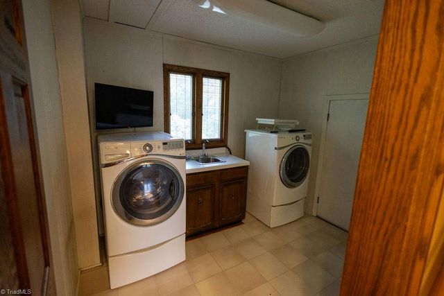 3605 NC 268, Siloam, NC 27047