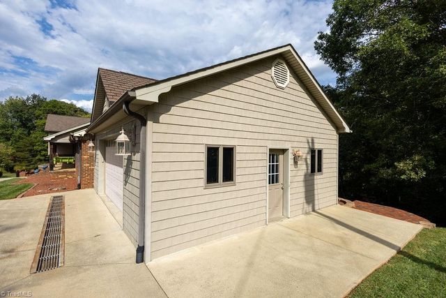 3605 NC 268, Siloam, NC 27047