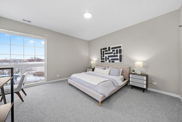 5830 N Lincoln Avenue 2S, Chicago, IL 60659
