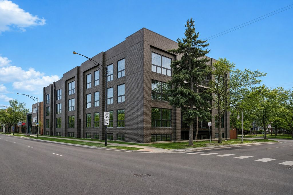 5830 N Lincoln Avenue 2S, Chicago, IL 60659