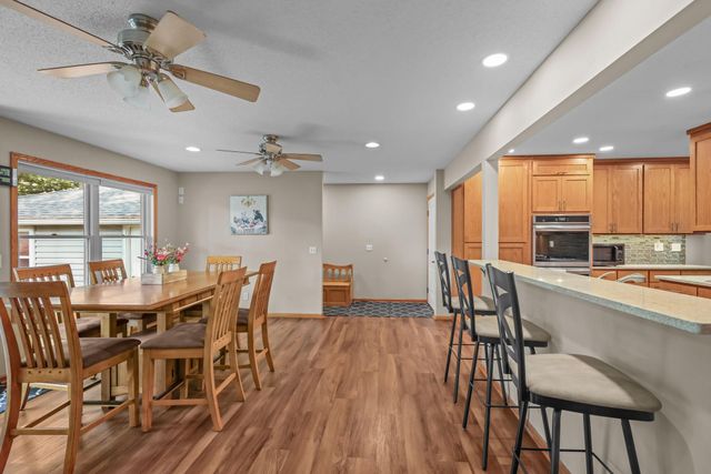 330 110th Lane NW, Coon Rapids, MN 55448