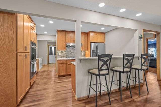 330 110th Lane NW, Coon Rapids, MN 55448
