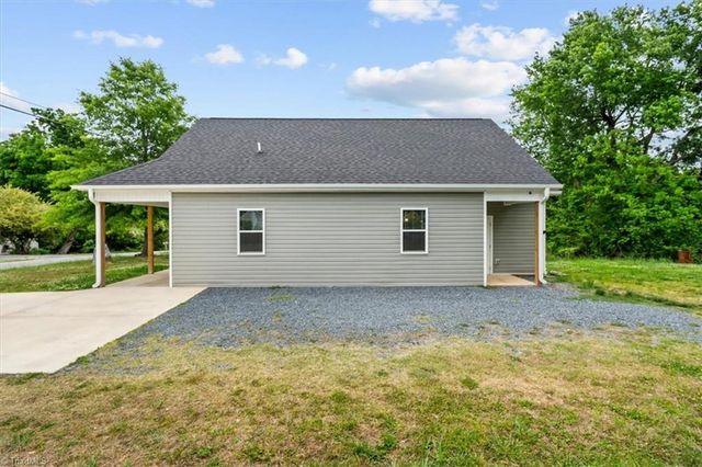 113 Sunset Drive, Randleman, NC 27317