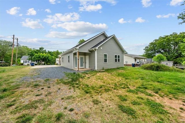 113 Sunset Drive, Randleman, NC 27317
