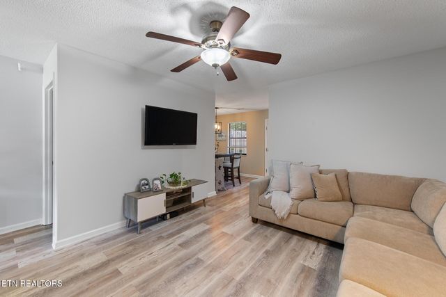 3711 Gunnison Way, Knoxville, TN 37921