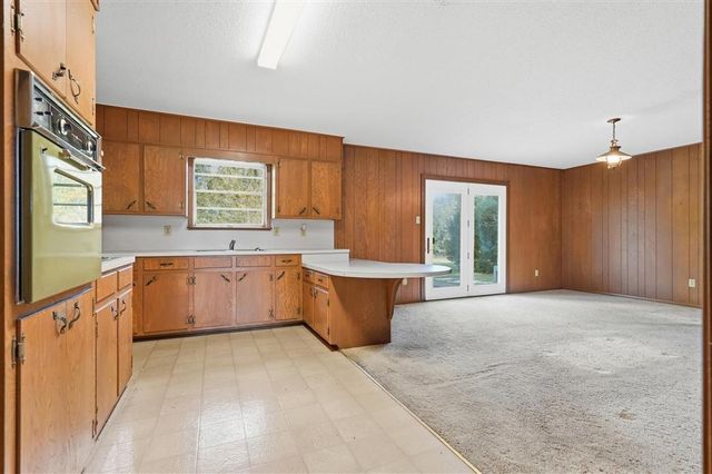 1202 Wachsen Drive, Moss Bluff, LA 70611