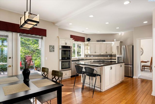 1213 Brentwood Ave, Richland, WA 99352