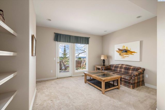 1213 Brentwood Ave, Richland, WA 99352