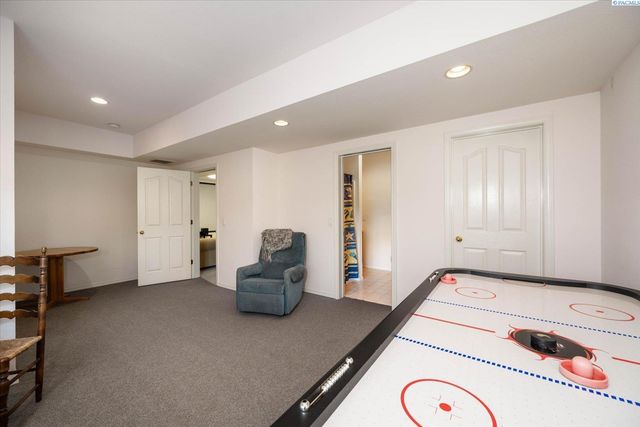 1213 Brentwood Ave, Richland, WA 99352