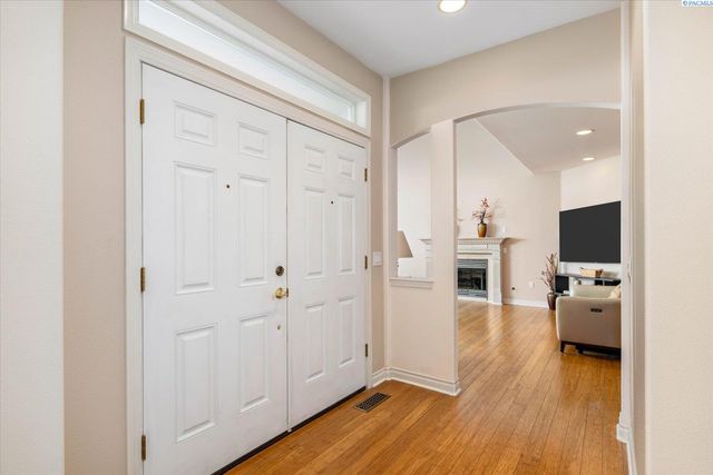 1213 Brentwood Ave, Richland, WA 99352