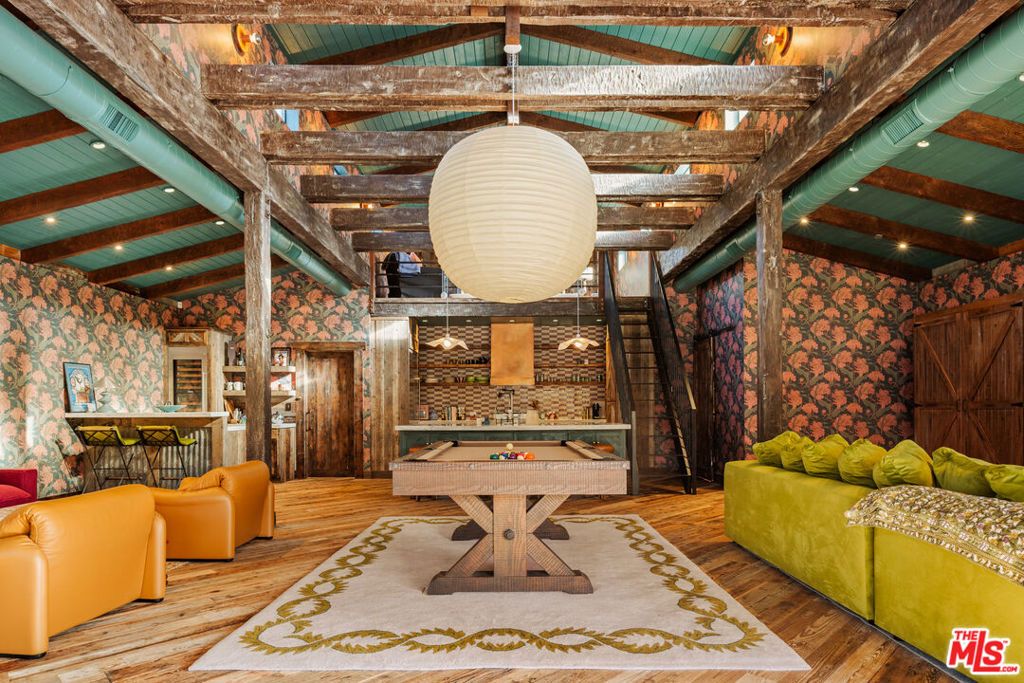 Image 1 of property listing at 6332 Busch Drive, Malibu, CA 90265