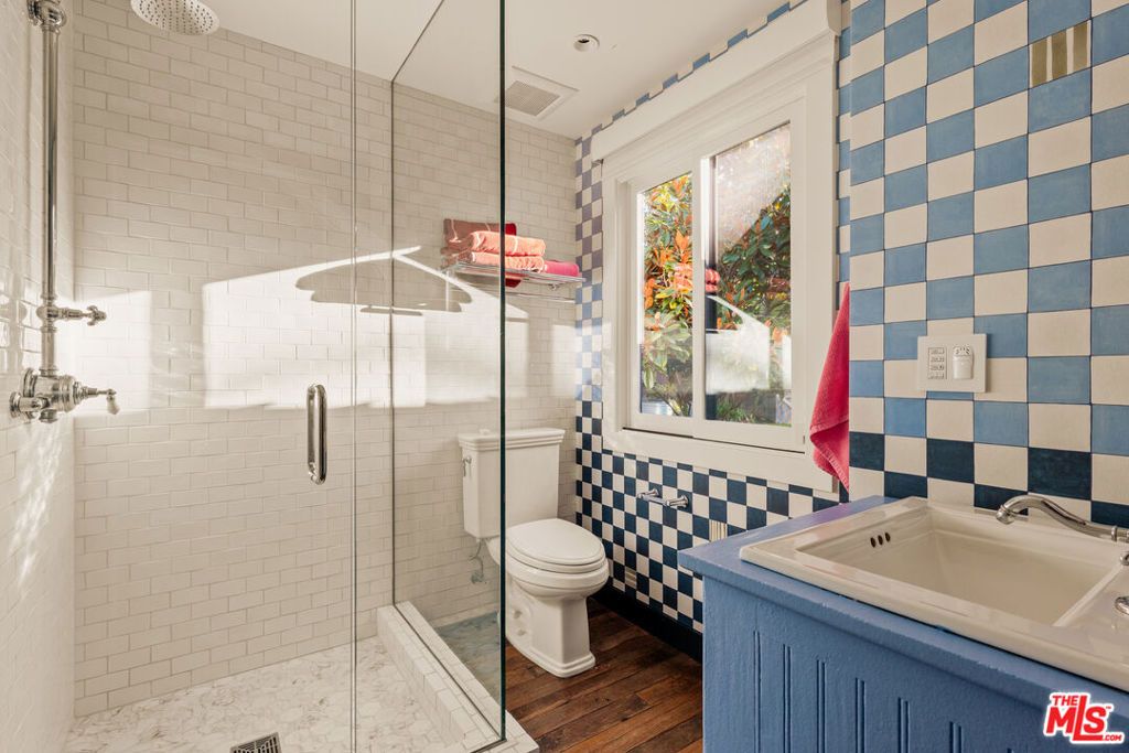 Image 15 of property listing at 6332 Busch Drive, Malibu, CA 90265